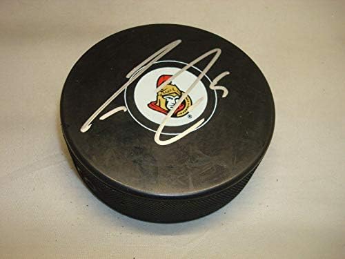 Cody Ceci assinou os senadores de Ottawa Hockey Puck autografado 1b - Pucks autografados da NHL