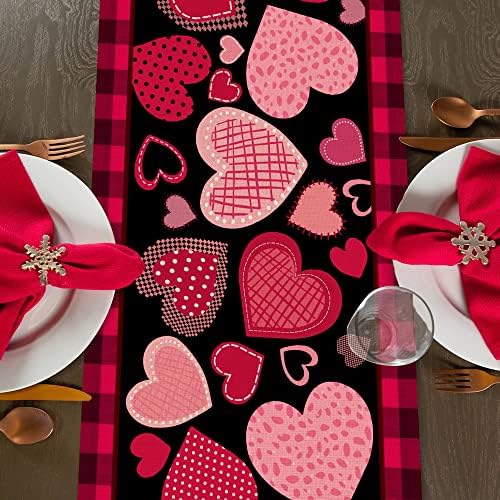 Seliem Dia dos Namorados Pink Black Love Heart Table Runner, Red Buffalo xadrez Verifique a decoração da cozinha de lenço