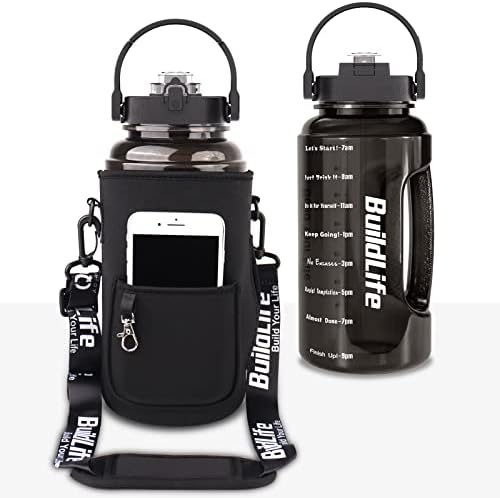 BuildLife Half Gallon Water Bottle com palha e manga de armazenamento, garrafas de água de 1/2 galão com horários