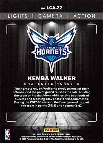 2018-19 NBA HOOPS LUZES Ação da câmera Inserção de varejo 22 Kemba Walker Charlotte Hornets Cartão de basquete Panini