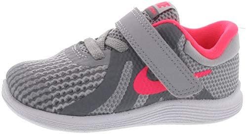 Nike Unisex-Child Revolution 4 Running Sapat