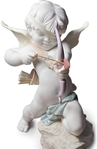 Lladró direto para o coração do Cupido Angel Figure. Figura do cupido de porcelana.