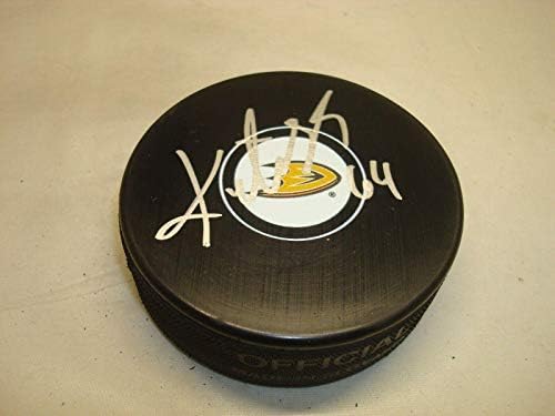 Kiefer Sherwood assinou a Anaheim Ducks Hockey Puck autografado 1b - Pucks autografados da NHL