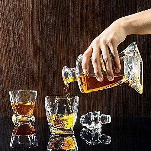 Whisky Decanter Wine Decanter Whisky Glasses e Liquor Decanter Set, Glass tem um fundo quadrado torcido, com 2 copos de Bourbon Crystal na bandeja de madeira decantadores de bebidas alcoólicas