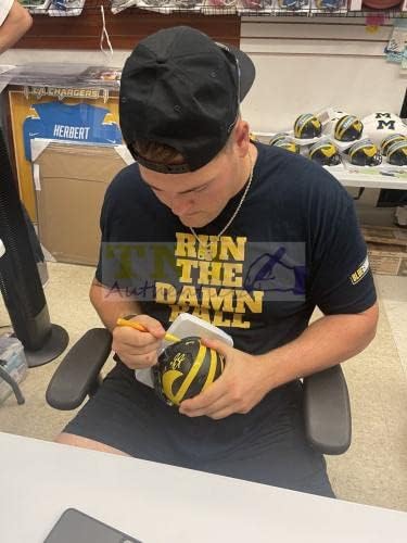 Zak Zinter assinou e monitores de mini capacete de Michigan Wolverines Mini Capace